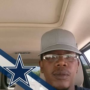 Meet your Posher, Derrick